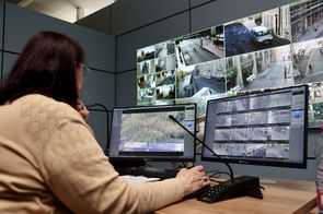 photographie de l'intérieur du centre de supervision urbain de l'eurométropole de metz